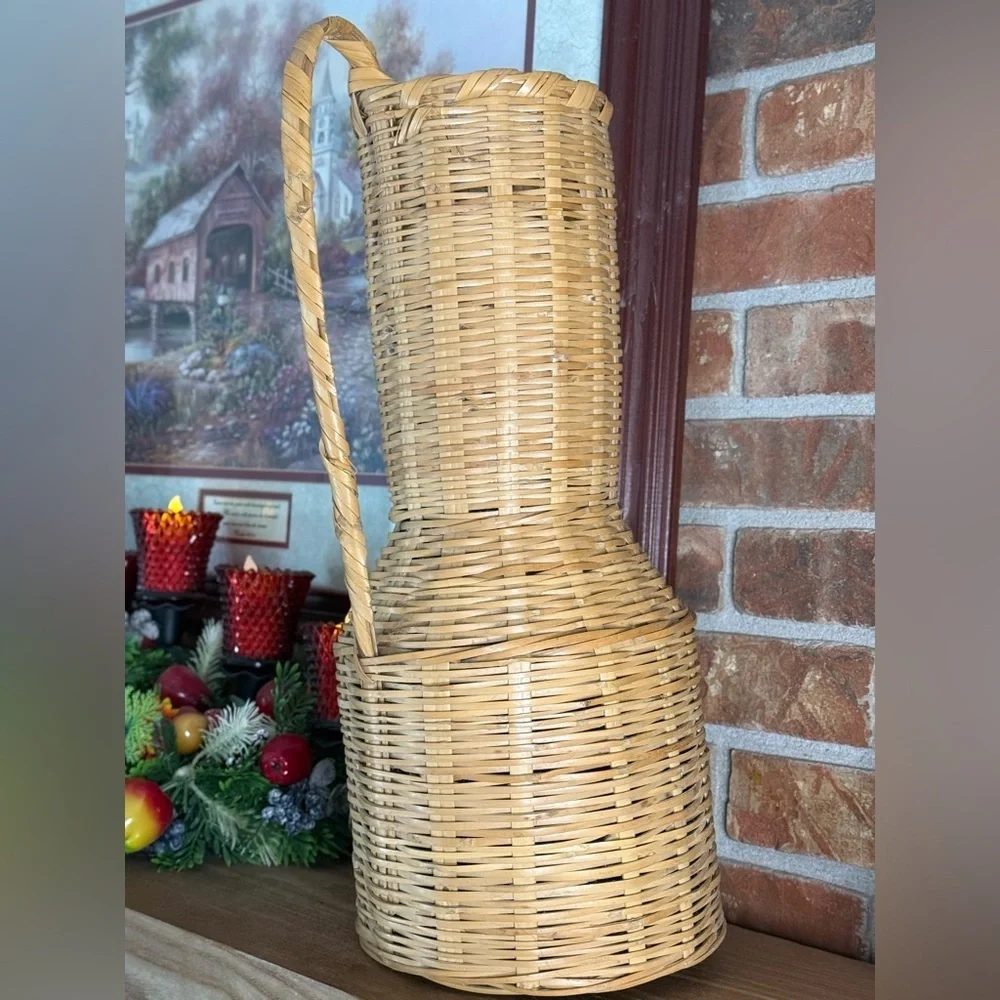 Vintage 1980’s Wicker, Hand woven bamboo Rattan vase with handle